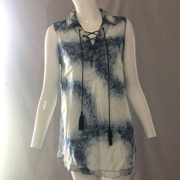 Est.1946 Top  - Picture 1 of 6